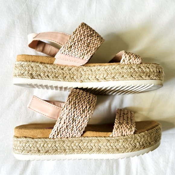 me too Shoes - Pale Pink Platform Sandals